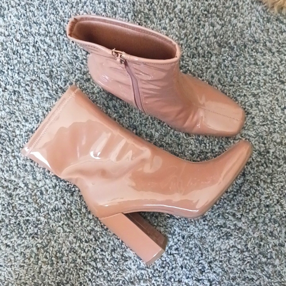 TOP Moda Shoes - Top Moda Nude Heeled Boots